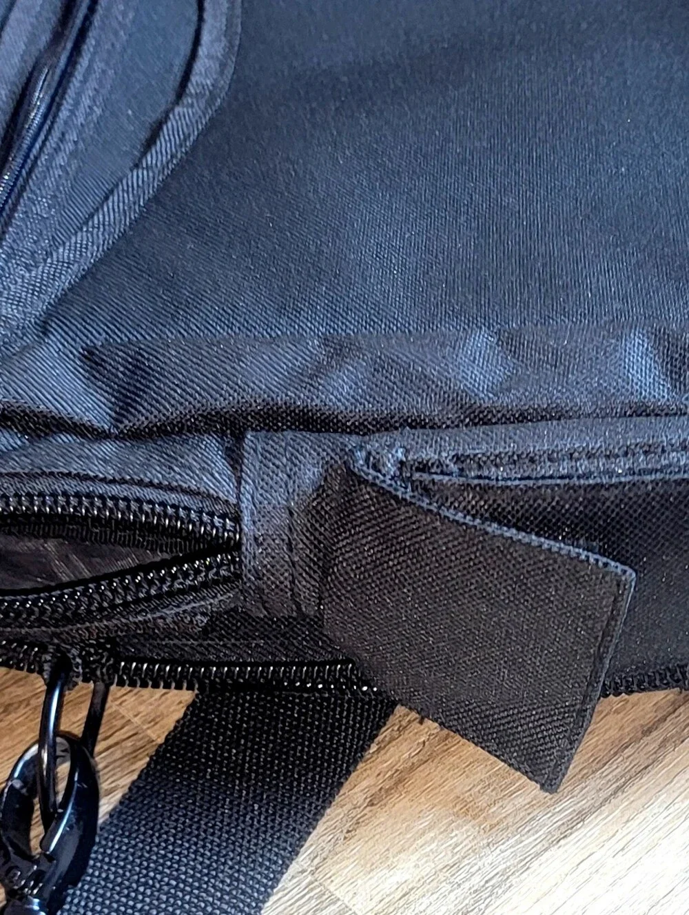 Overland Black Messenger Bag for Men
